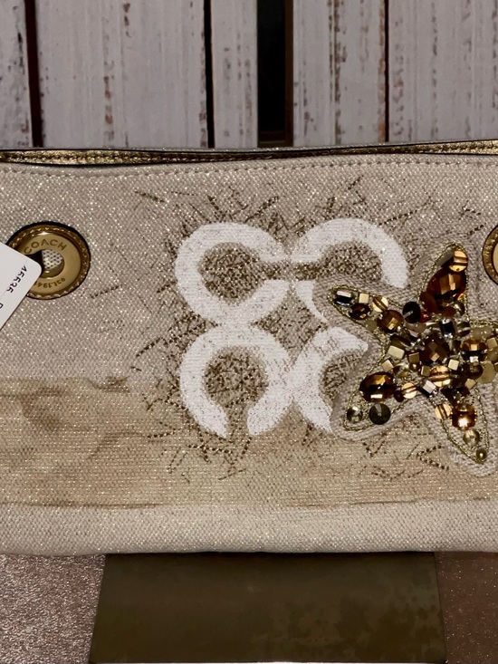 Coach Handbags - NWT! COACH AUDREY STARFISH STUDDED LIMITED EDITION LARGE NATURAL WRISTLET 45535